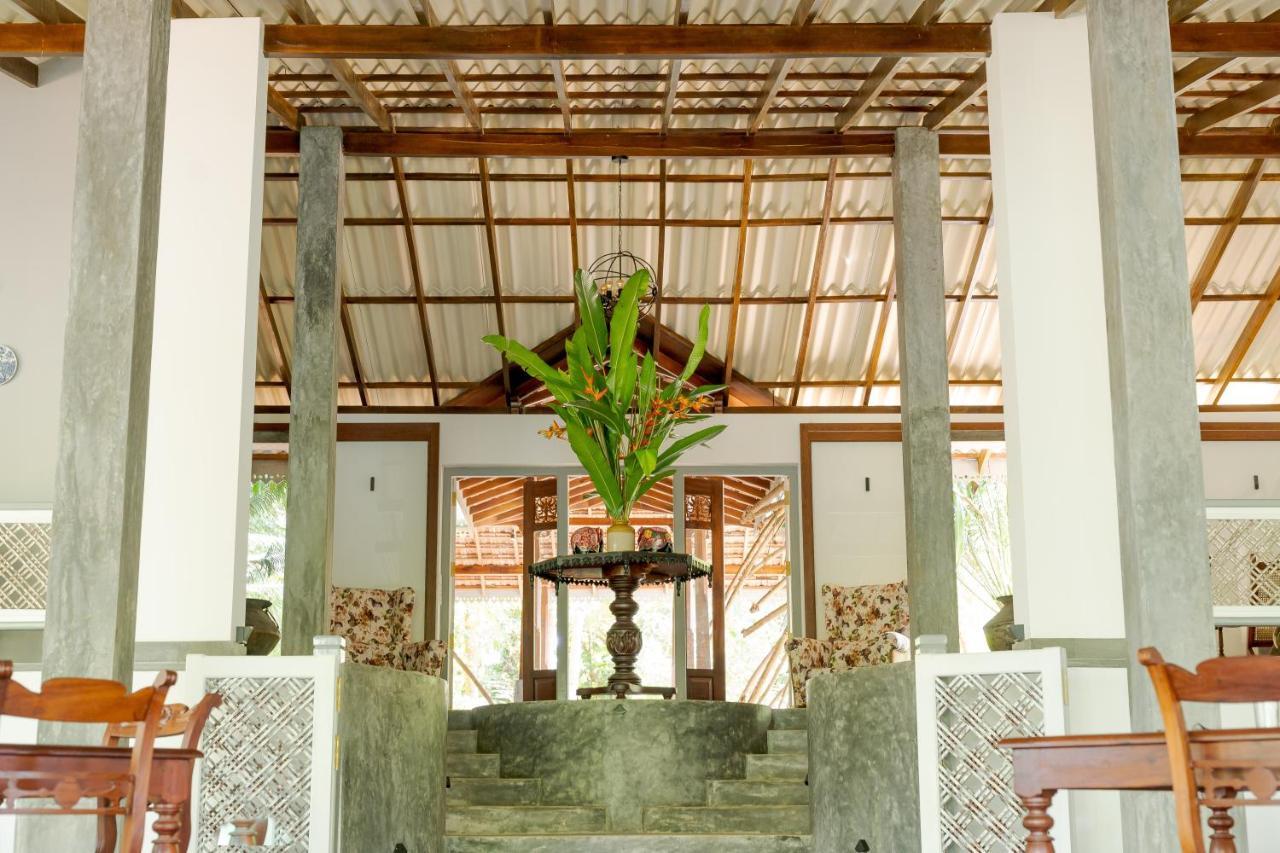Villa Birdlake Хиккадува Экстерьер фото