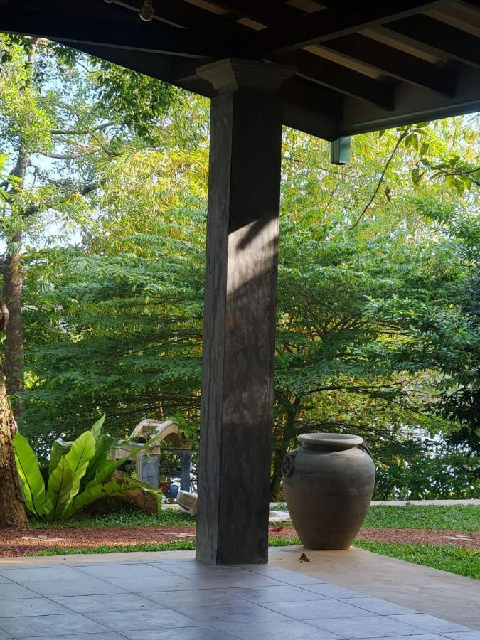 Villa Birdlake Хиккадува Экстерьер фото