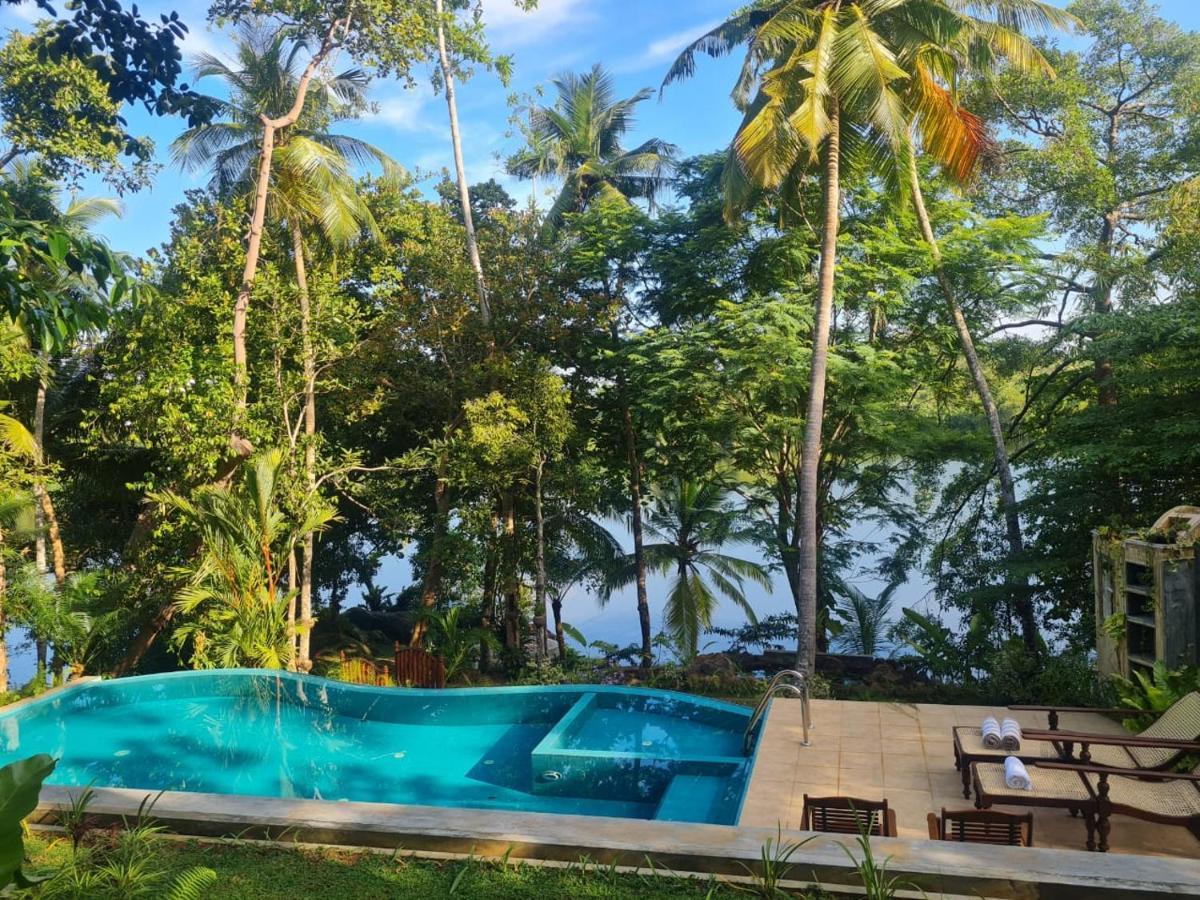 Villa Birdlake Хиккадува Экстерьер фото