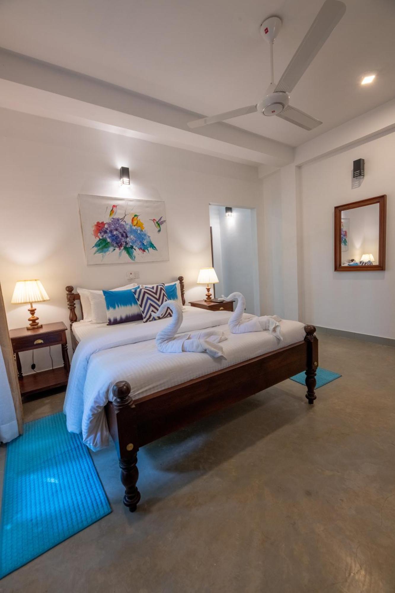 Villa Birdlake Хиккадува Номер фото