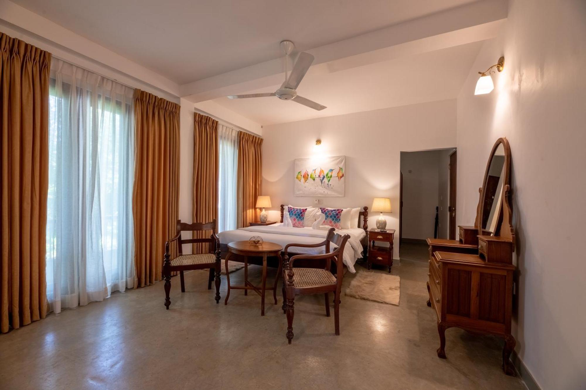 Villa Birdlake Хиккадува Номер фото