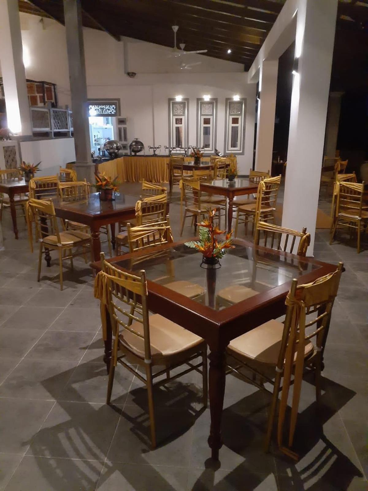Villa Birdlake Хиккадува Экстерьер фото