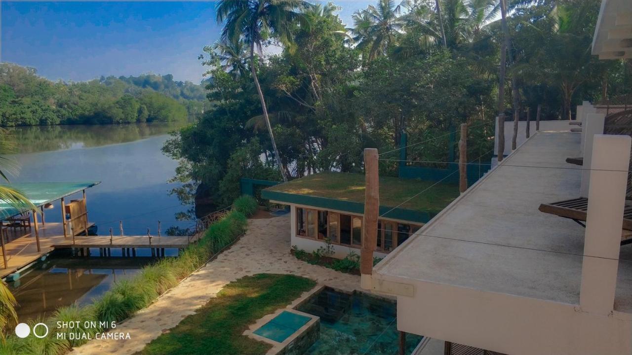 Villa Birdlake Хиккадува Экстерьер фото